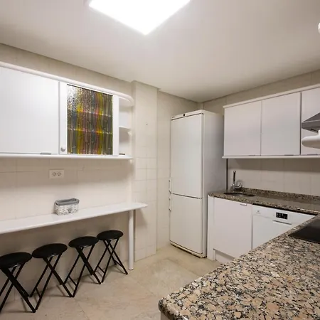 Zona Tranquilo Y Verde, Piso Familiar Grande شقة